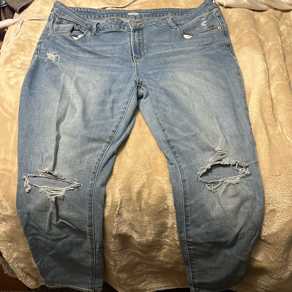 Old navy jeans with small rip thing on front (in pic)